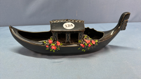 11" China Gondola