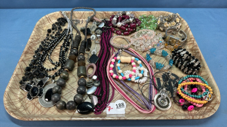 Quantity of Costume Jewellery