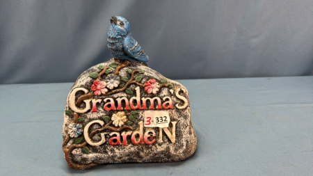 Grandmas Garden Stone 9"w