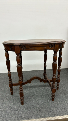 1940's Parlour Table 30"W X 20"D x 30"H