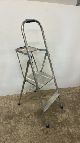 Aluminum 2ft Step Ladder