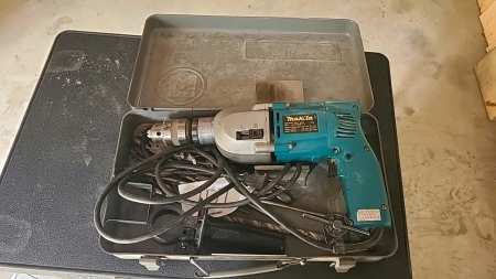 Makita Electeic Hammer Drill