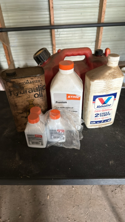 2-Stroke Oil, Hydraulic Oil, Jerry Can