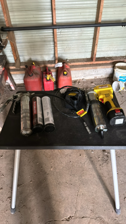 Power and Manual Grease Guns