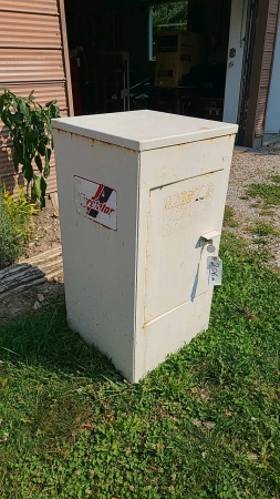 Purolator Shipping Box with Lock and key