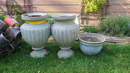 3 flower pots