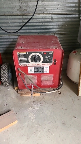 Lincoln Electric AC 225 Arc Welder