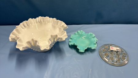 9" White & 6" Blue Opalescent Fluted Hobnail Bowls & 5" Frog