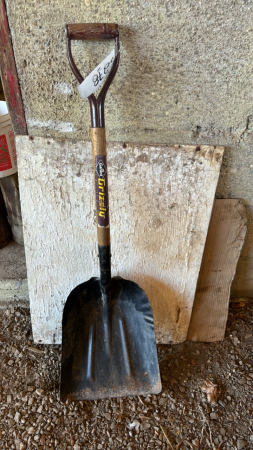 Steel Square Mouth shovel