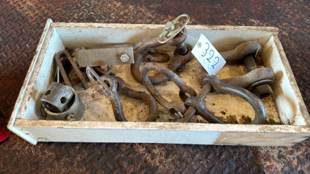 Assortment of Shackles