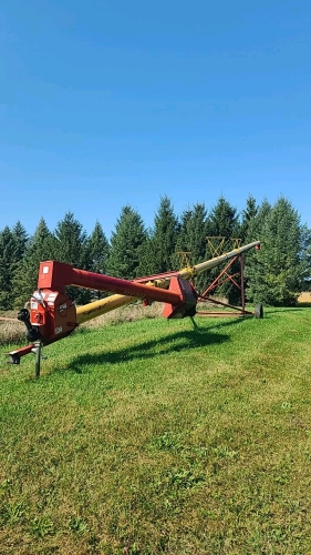 Westfield MK100-71 PTO Auger