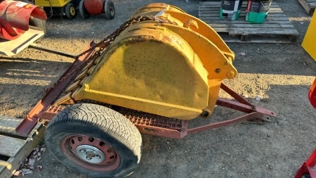 18" Tooth Backhoe Bucket on Trailer