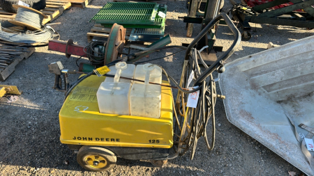 John Deere 125 Pressure Washer