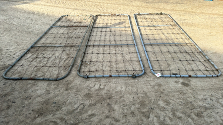 3x 11.5ft Wire Gates