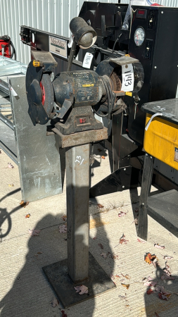 Mastercraft 8" bench Grinder on Pedestal