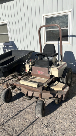 Grasshopper 226V Zero Turn Mower