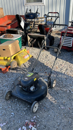 Poulan 550 Series Gas Pushmower