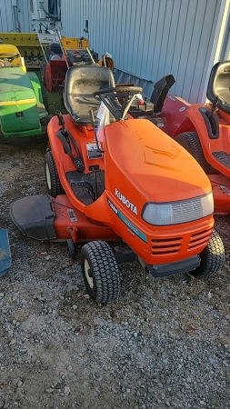 Kubota T1560 Hydro Riding Mower