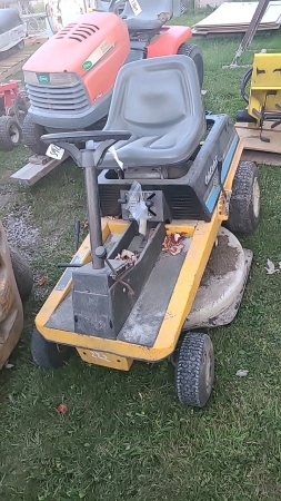 Cub Cadet 802 8hp Riding Mower