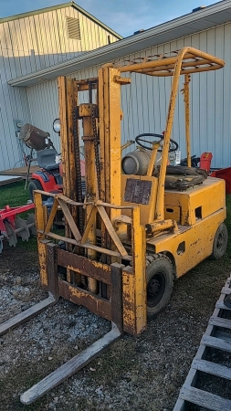 NOT RUNNING: Propane Forklift