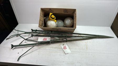 (4) Lightning Rod Balls & (3) Stands